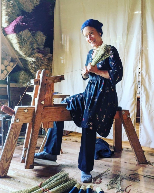 Handcrafted Holiday Gift Workshop - Brooms, Spoons, Candles : December 18th - Image 6