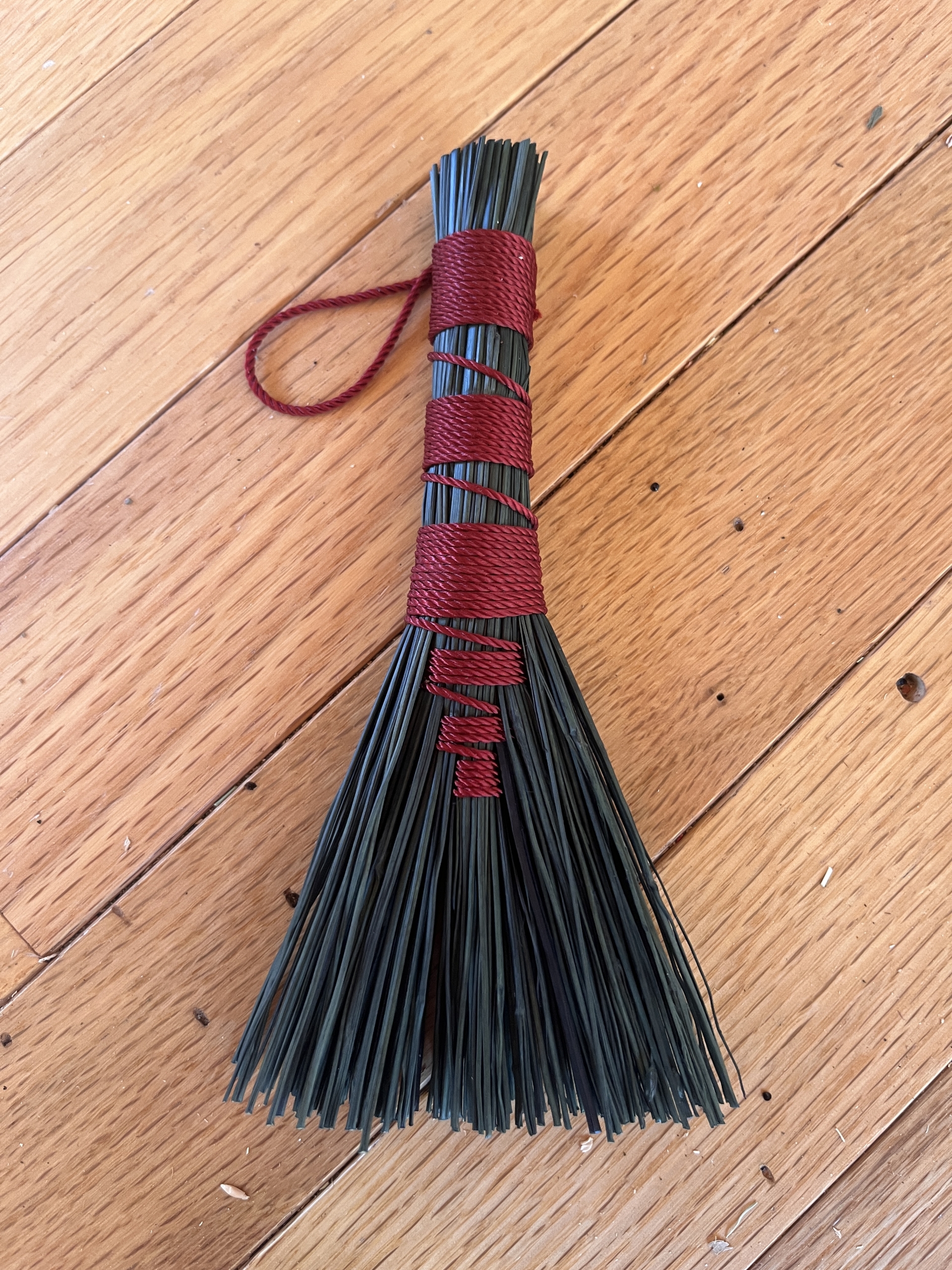 Handmade Holiday Gift Workshop - Brooms, Smudge Bundles, Botanical Dyeing : December 13th - Image 12