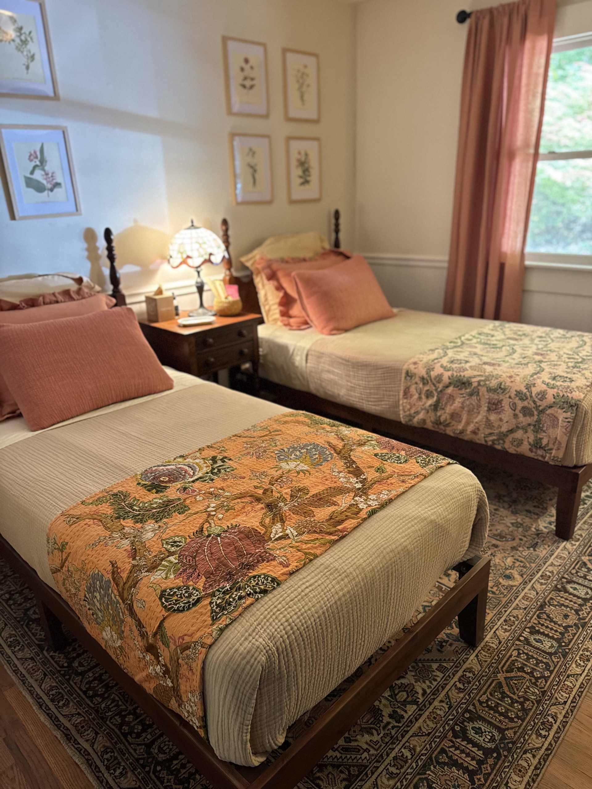 The Botanical Room (Shared Room) - Winter Broommaking Retreat